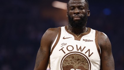 极速赛车-勇士两将下滑纯副作用！格林上场就是送，梅尔顿越来越战犯了！